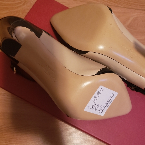 Brand New Salvatore Ferragamo Heels - Picture 3 of 10